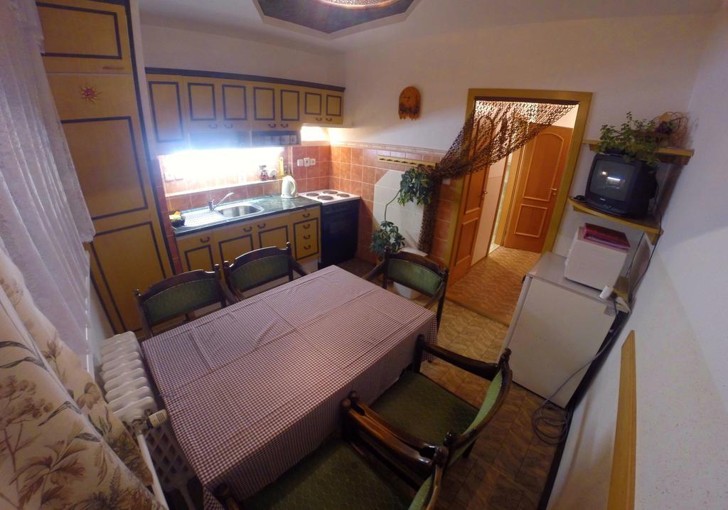 Apartment Gebrt Rokytnice nad Jizerou Ruang foto